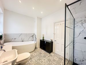 Photo 6- click for photo gallery